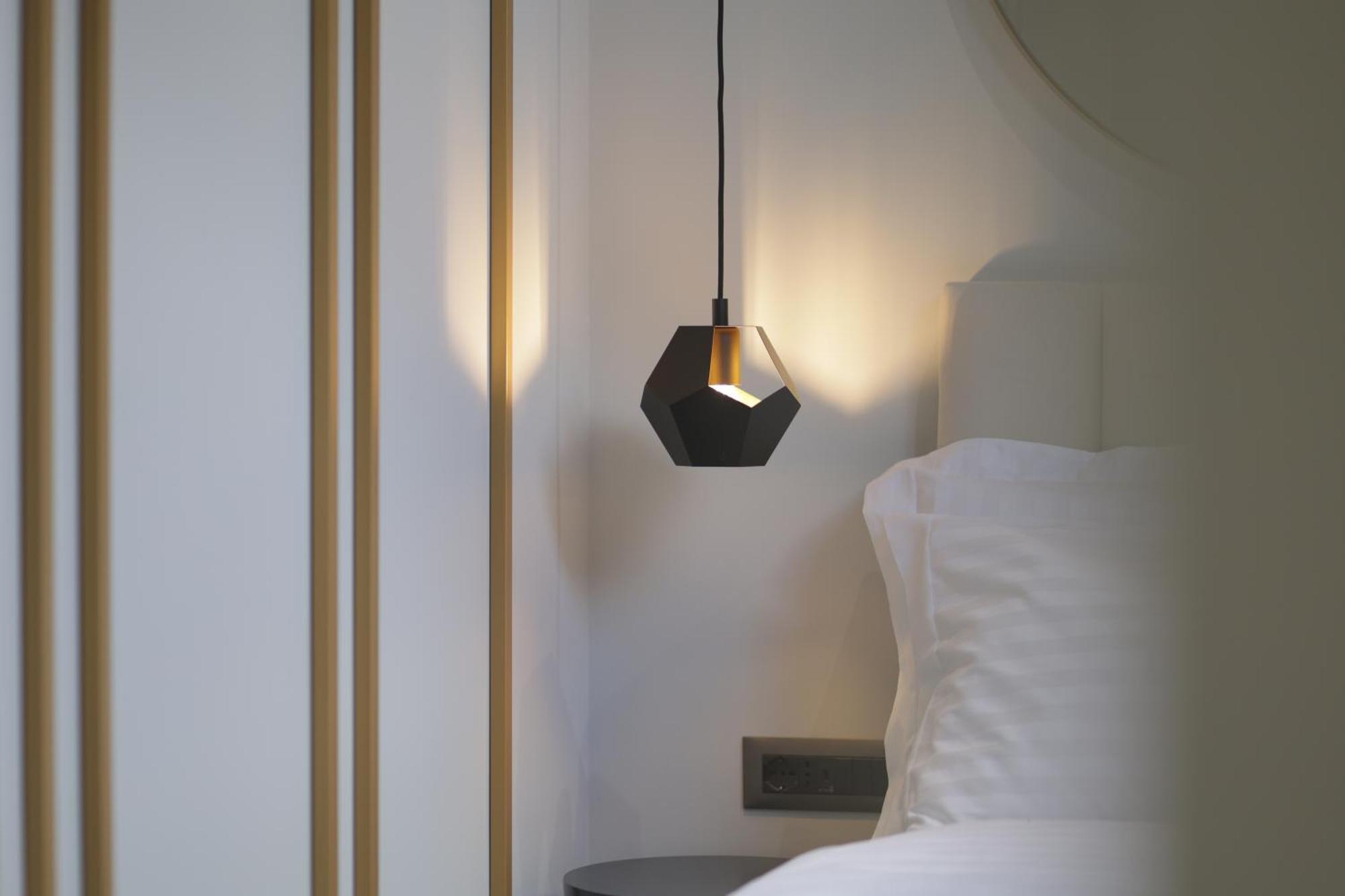 Gremmy Boutique Hotel Тирана Екстериор снимка