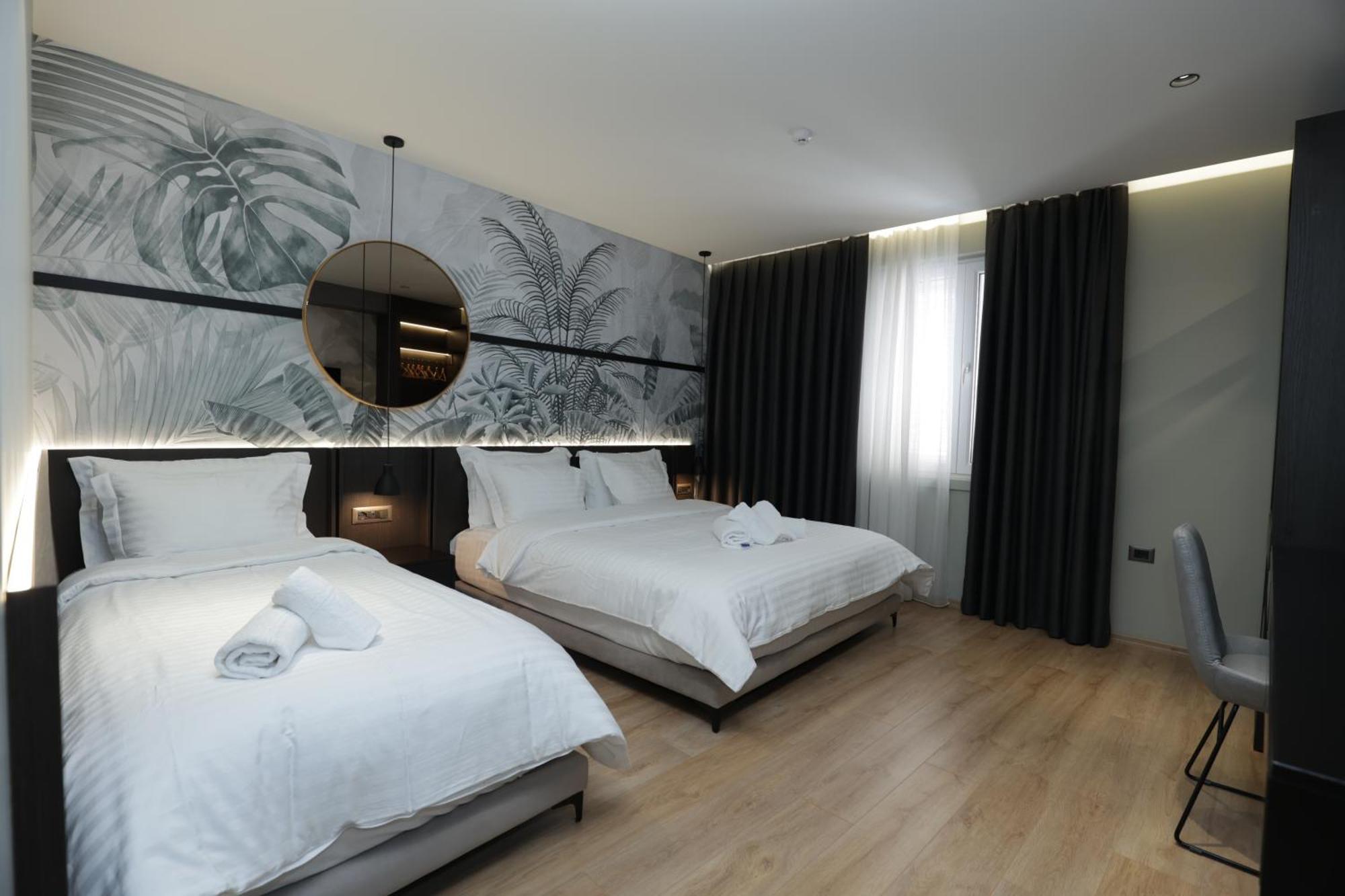Gremmy Boutique Hotel Тирана Екстериор снимка