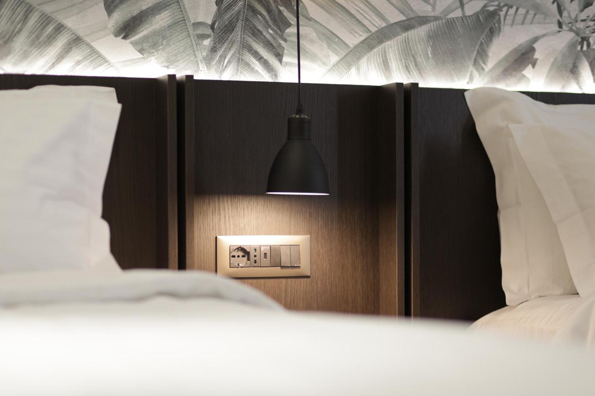 Gremmy Boutique Hotel Тирана Екстериор снимка