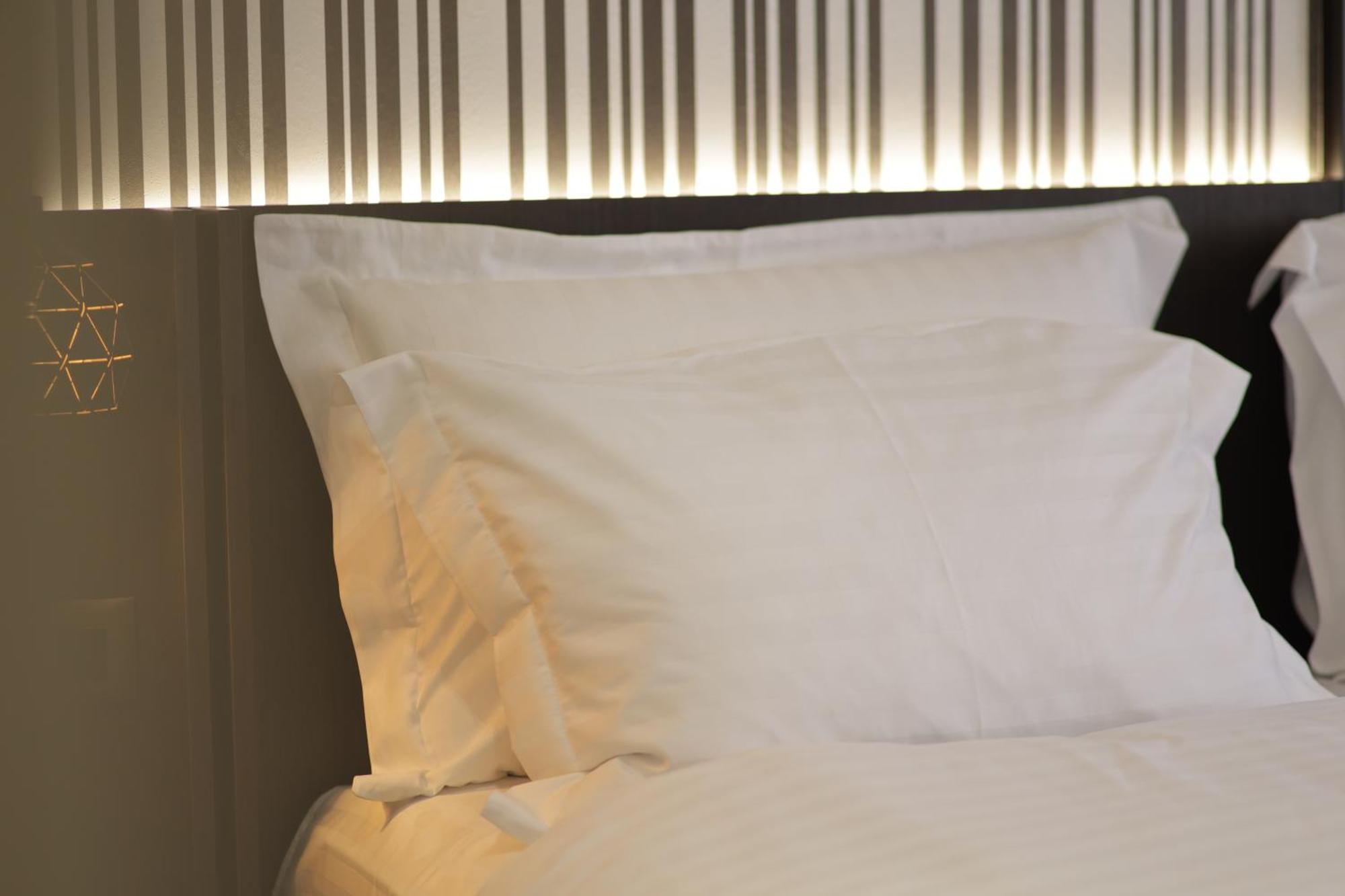 Gremmy Boutique Hotel Тирана Екстериор снимка